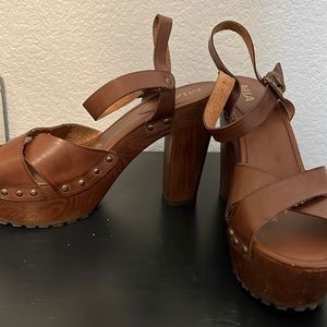 Size 12 platform heel